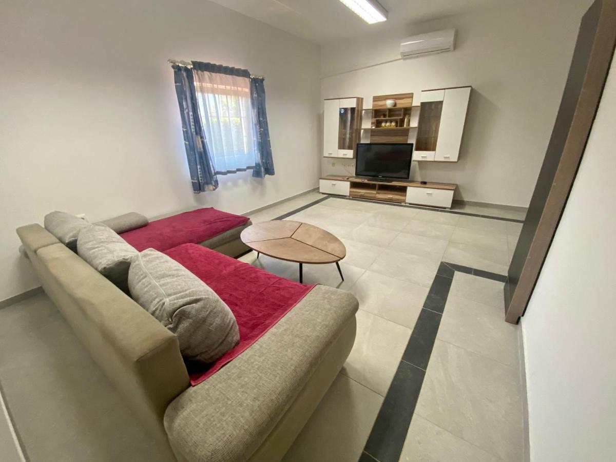 Apartments Stojanovic Vir Exteriör bild